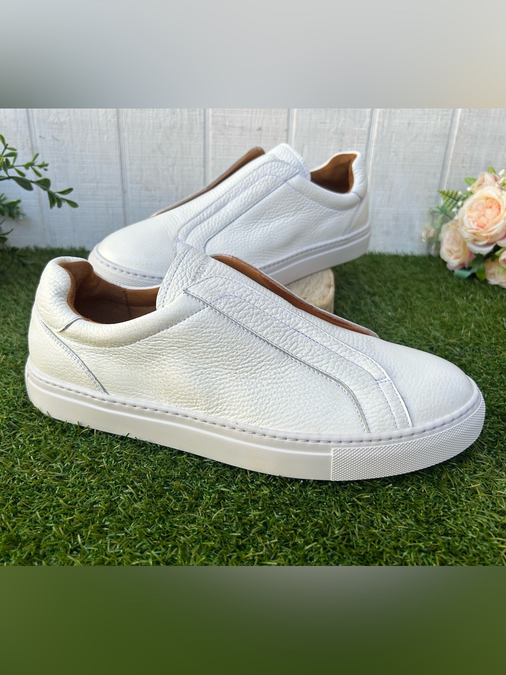 MAGNANNI Laska Slip-On Sneaker
WHITE men size 9.5 new
$475 - Picture 10 of 16